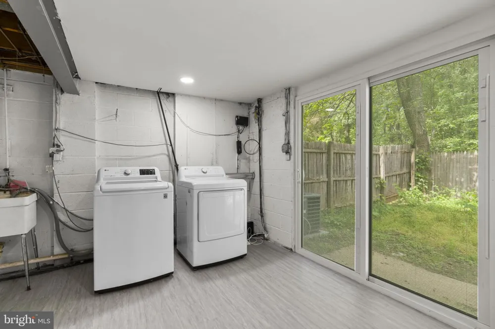 8247 PARHAM COURT Severn, MD 21144