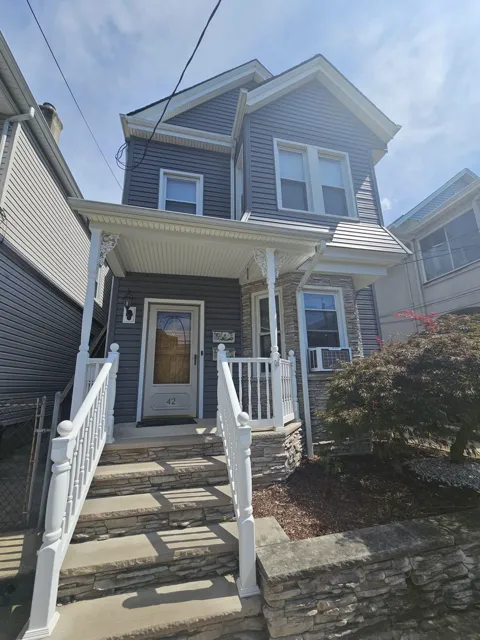 42 WASHINGTON PL