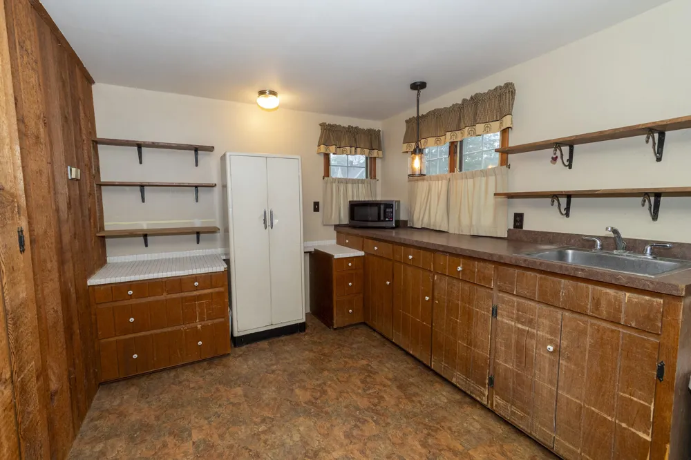 69115 Maple Street Edwardsburg, MI 49112