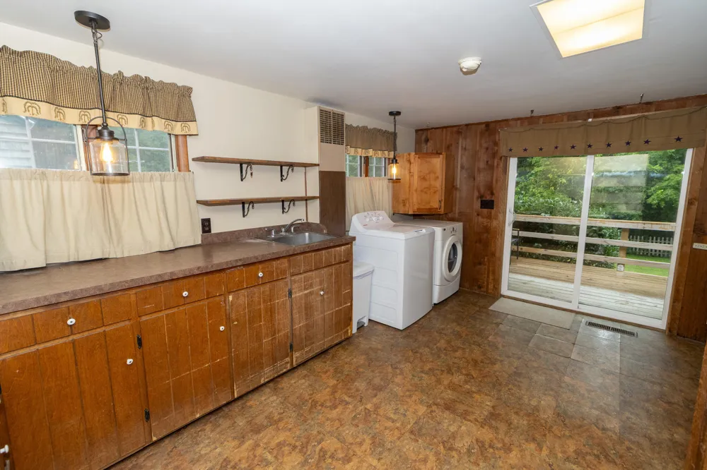 69115 Maple Street Edwardsburg, MI 49112