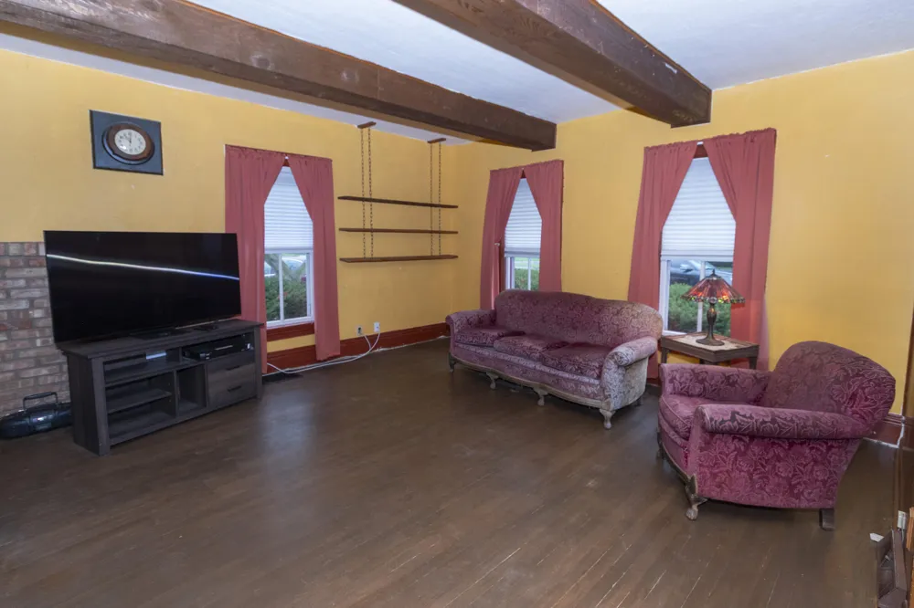 69115 Maple Street Edwardsburg, MI 49112