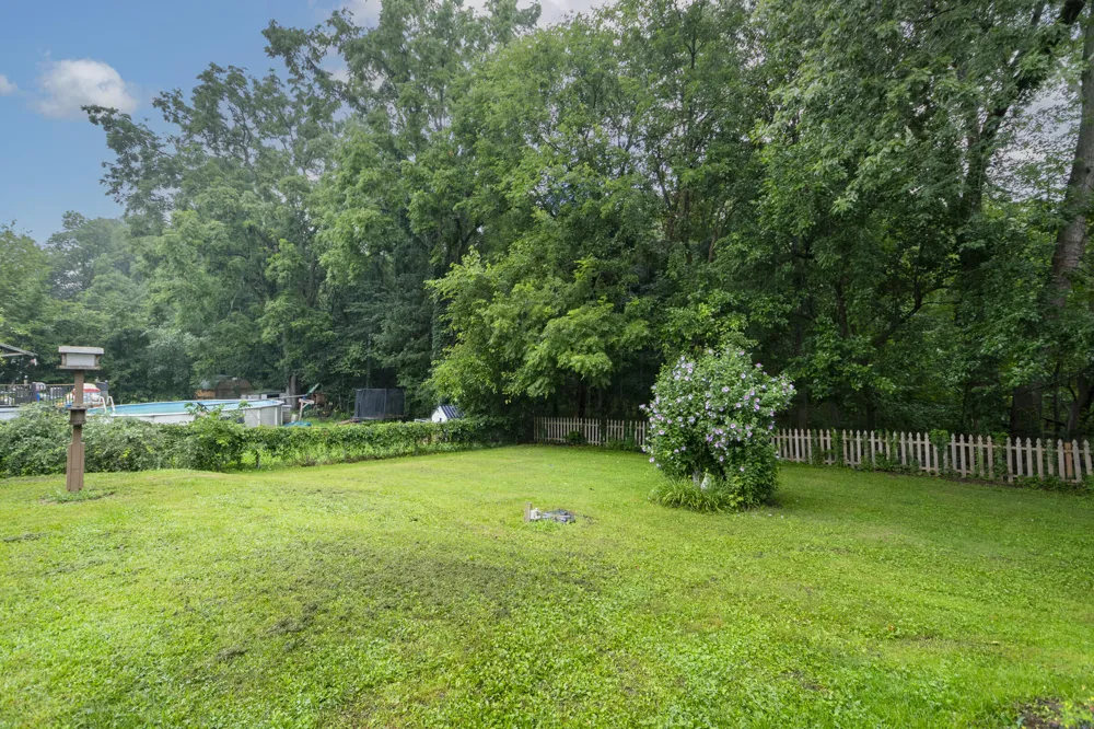 69115 Maple Street Edwardsburg, MI 49112