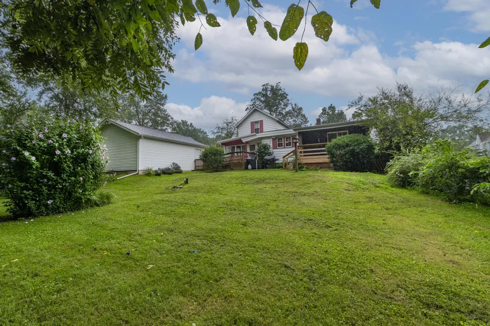 69115 Maple Street Edwardsburg, MI 49112