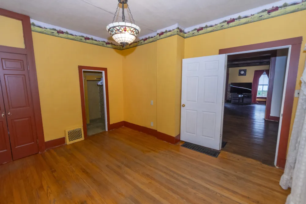 69115 Maple Street Edwardsburg, MI 49112