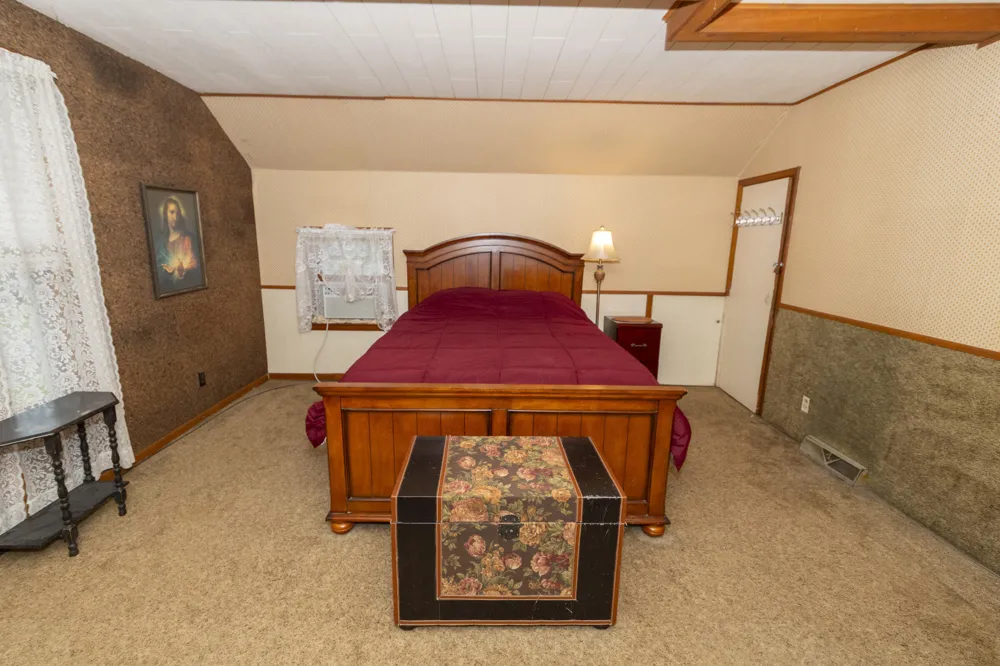 69115 Maple Street Edwardsburg, MI 49112