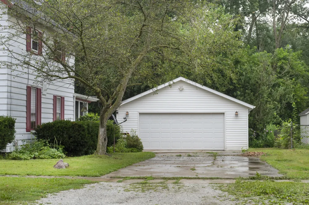 69115 Maple Street Edwardsburg, MI 49112