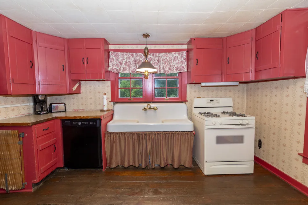 69115 Maple Street Edwardsburg, MI 49112