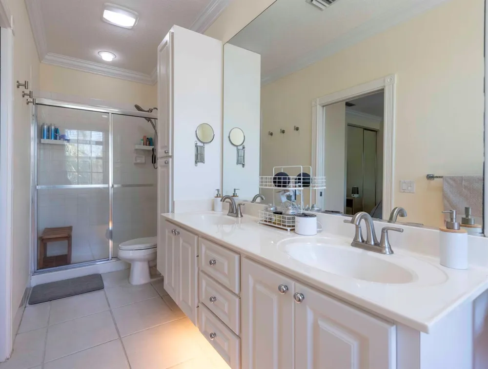 154 SANTA BARBARA WAY Palm Beach Gardens, FL 33410