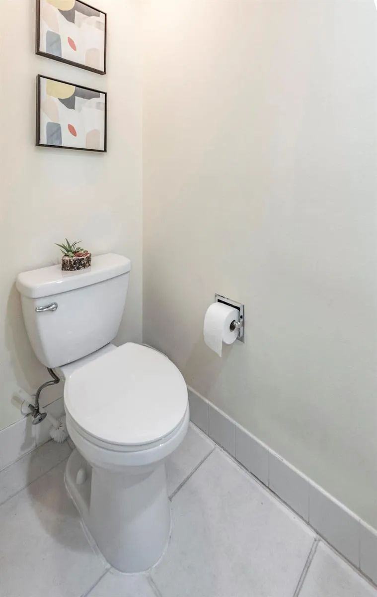 154 SANTA BARBARA WAY Palm Beach Gardens, FL 33410