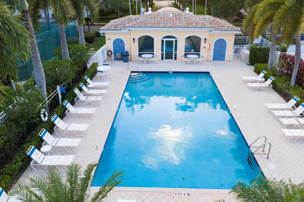 154 SANTA BARBARA WAY Palm Beach Gardens, FL 33410