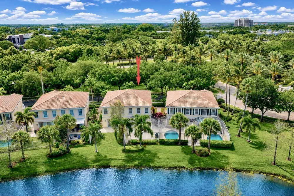 154 SANTA BARBARA WAY Palm Beach Gardens, FL 33410