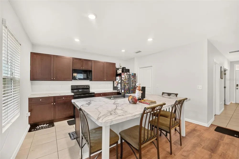 483 W RUNYON LOOP Beverly Hills, FL 34465