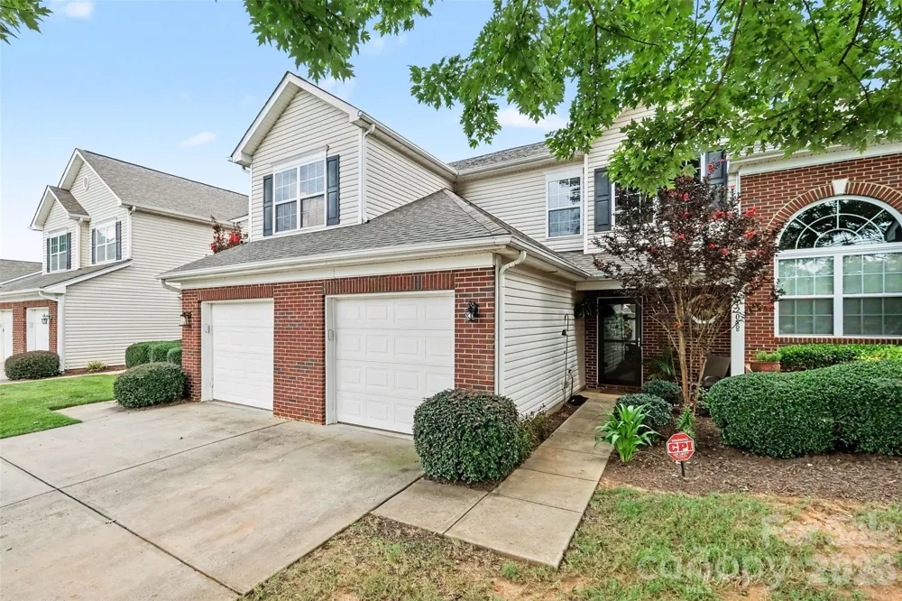 12058 Stratfield Place Circle Pineville, NC 28134