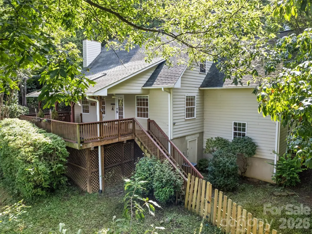 154 Presidential Drive Waynesville, NC 28786
