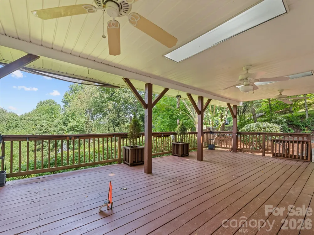 154 Presidential Drive Waynesville, NC 28786