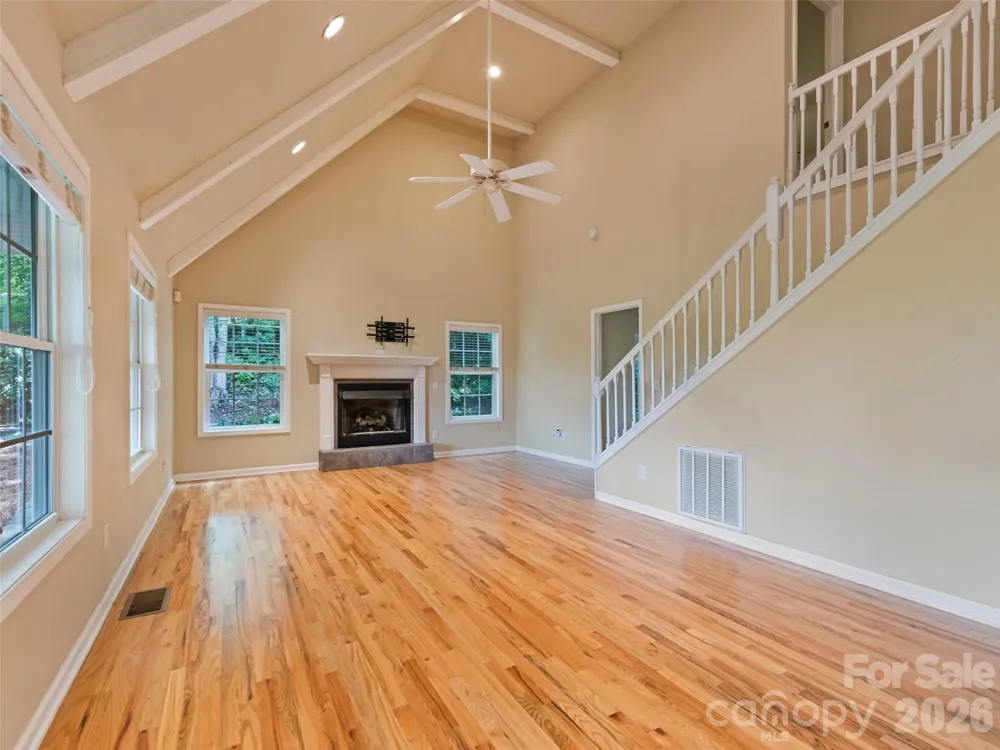 154 Presidential Drive Waynesville, NC 28786