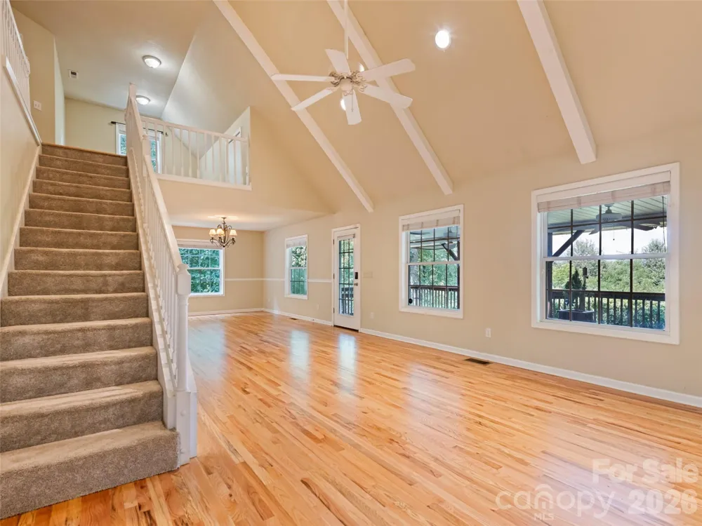 154 Presidential Drive Waynesville, NC 28786