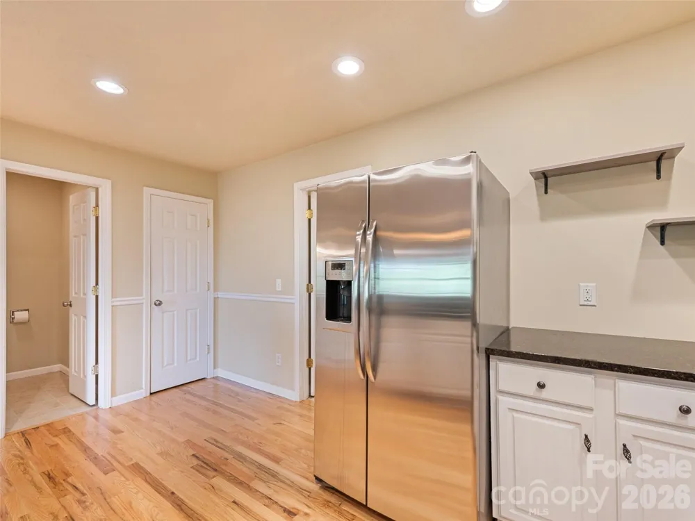 154 Presidential Drive Waynesville, NC 28786