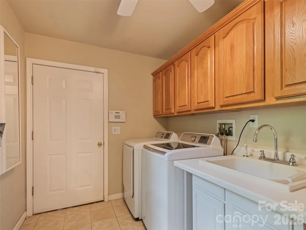 154 Presidential Drive Waynesville, NC 28786