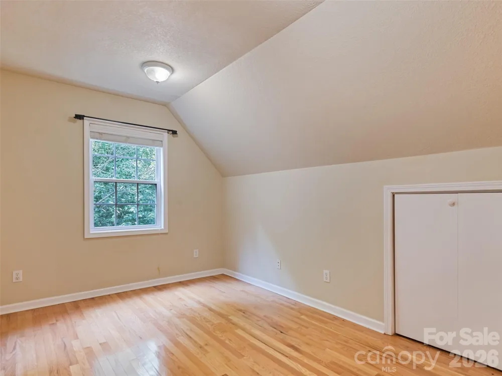 154 Presidential Drive Waynesville, NC 28786