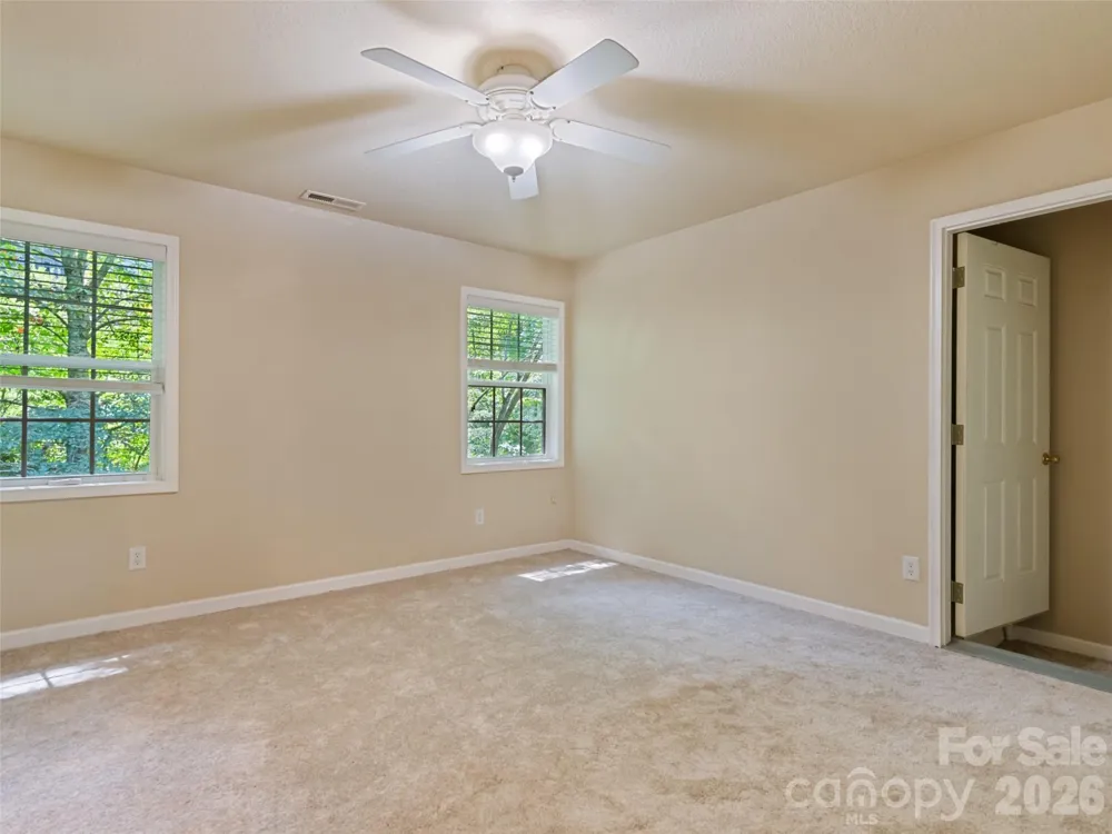 154 Presidential Drive Waynesville, NC 28786