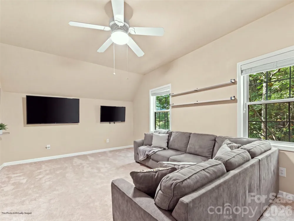 154 Presidential Drive Waynesville, NC 28786