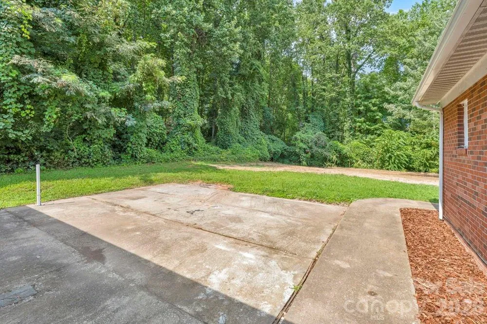 490 Morehead Road Marion, NC 28752