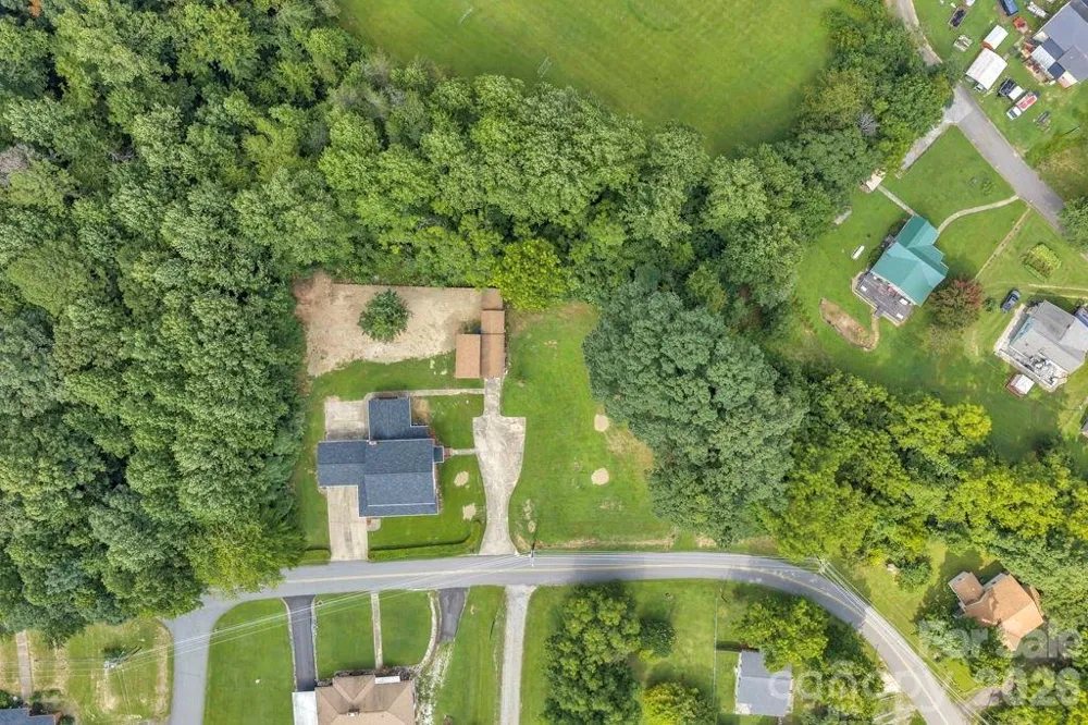 490 Morehead Road Marion, NC 28752