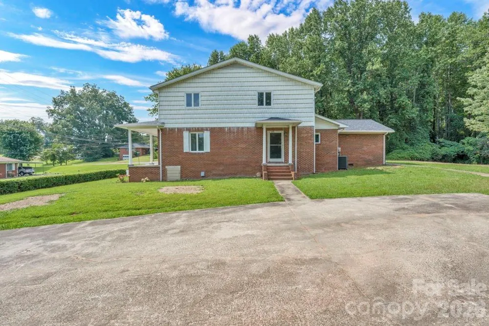 490 Morehead Road Marion, NC 28752