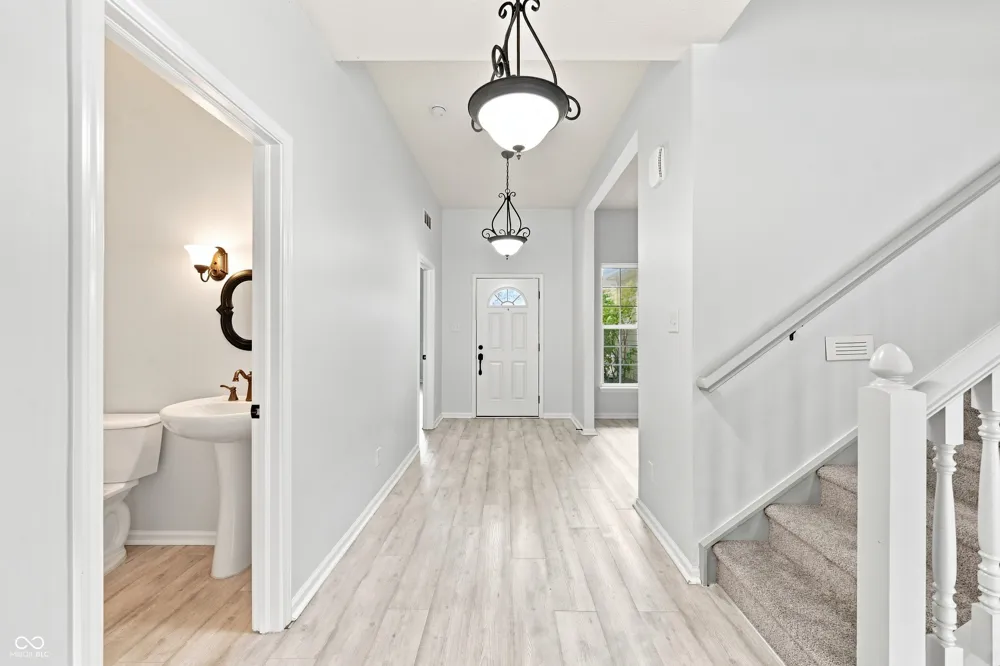 12051 Sanctuary Boulevard Zionsville, IN 46077