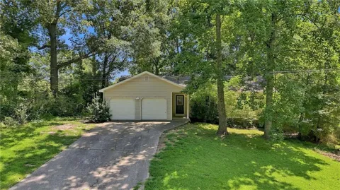2313 Ivy Crest Drive