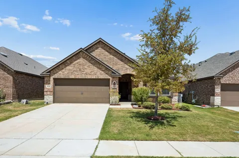 3016 Frio Road