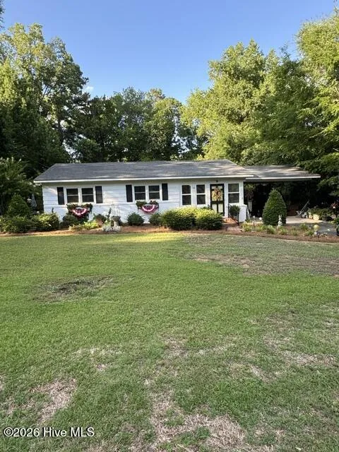 606 Pine Lane