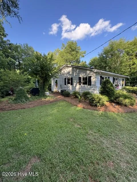 606 Pine Lane Wadesboro, NC 28170