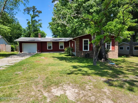 105 Briarwood Court