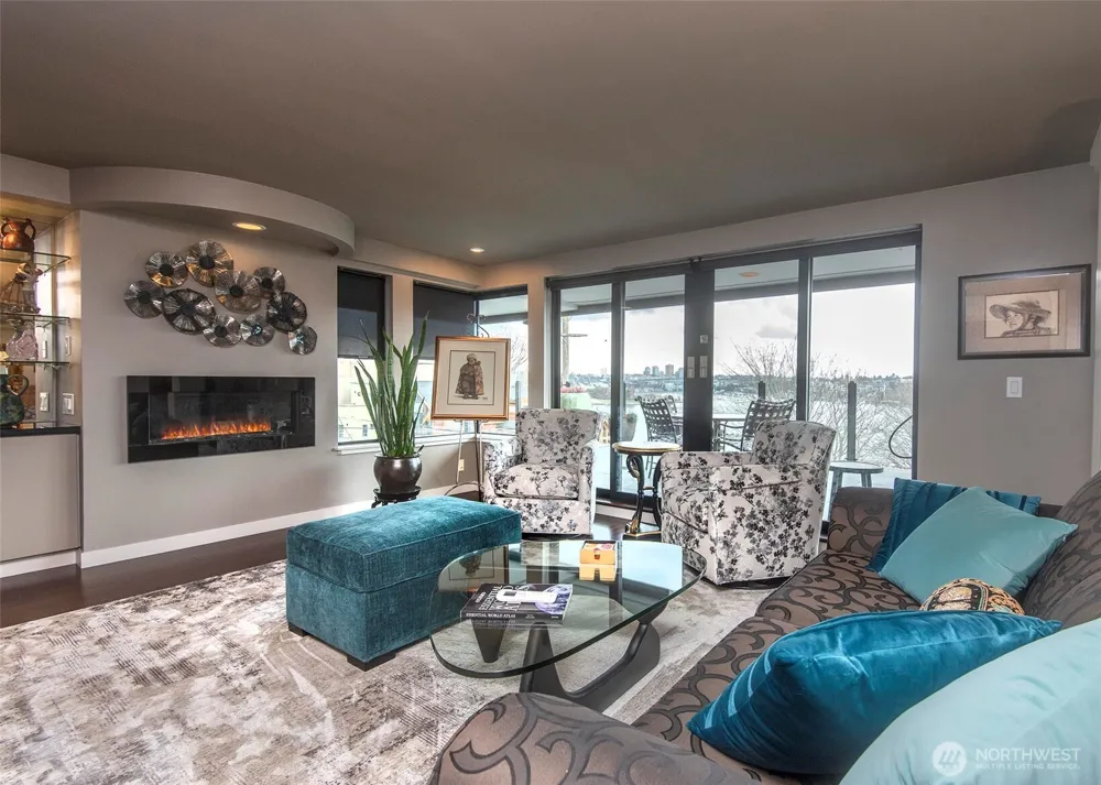2040 Waverly Place #301 Seattle, WA 98109