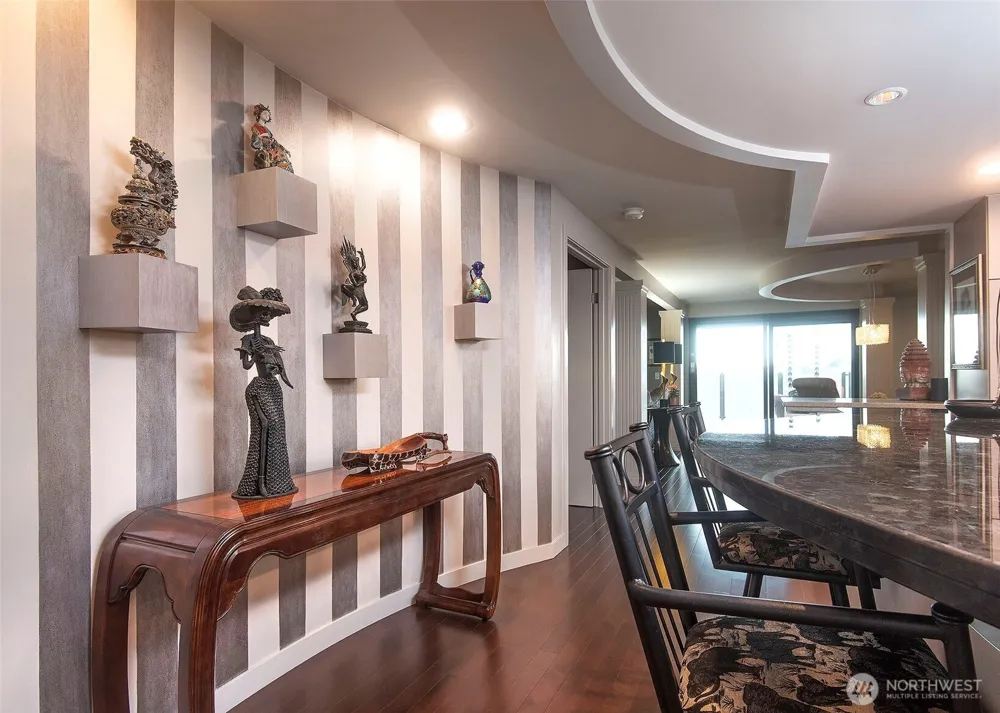 2040 Waverly Place #301 Seattle, WA 98109