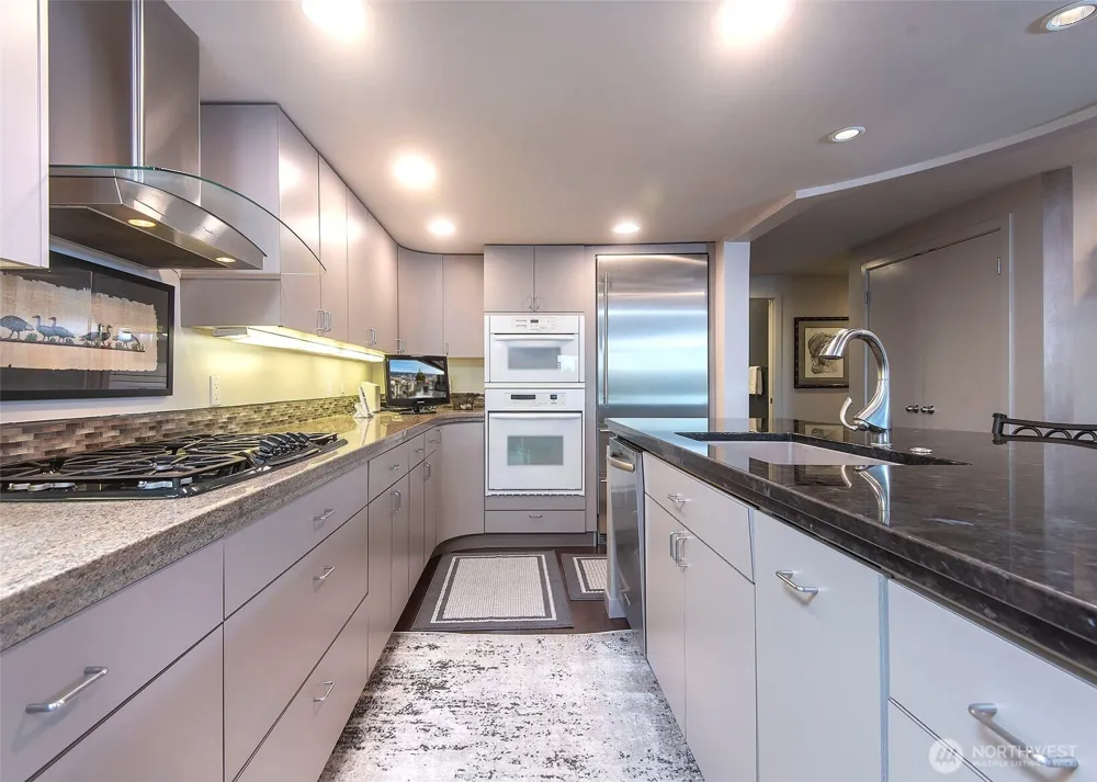 2040 Waverly Place #301 Seattle, WA 98109
