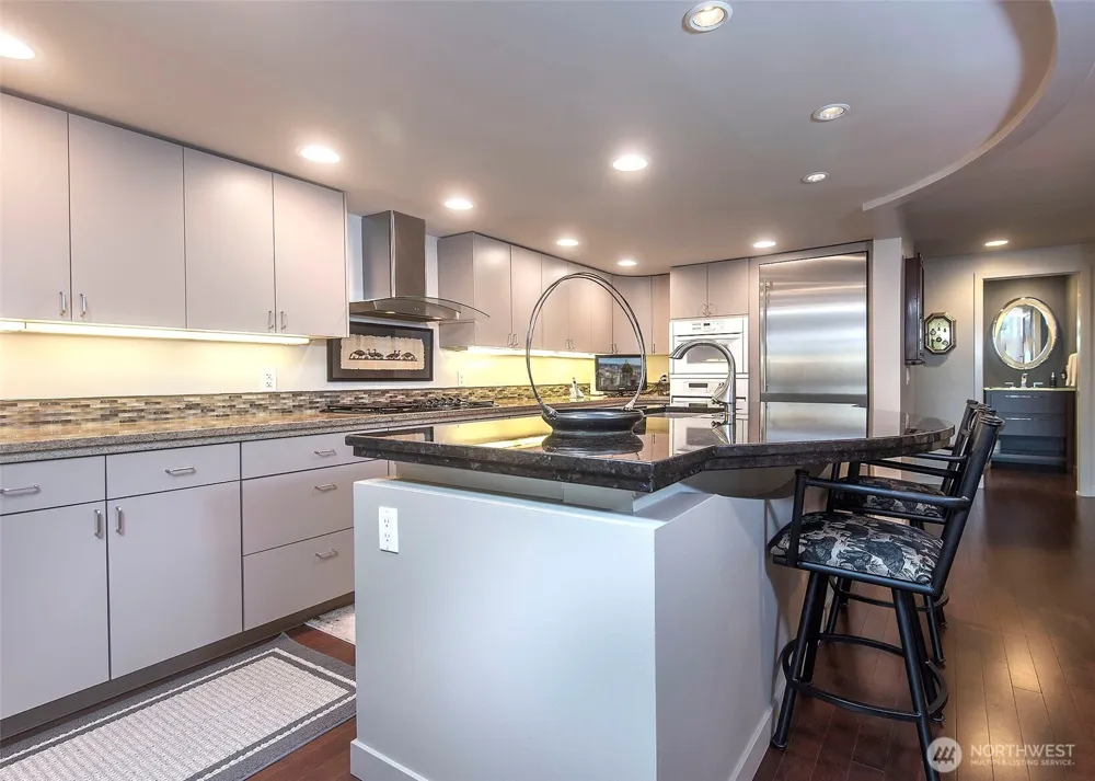 2040 Waverly Place #301 Seattle, WA 98109