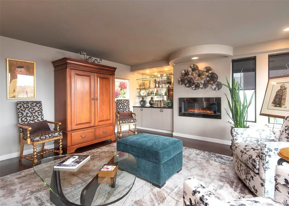 2040 Waverly Place #301 Seattle, WA 98109