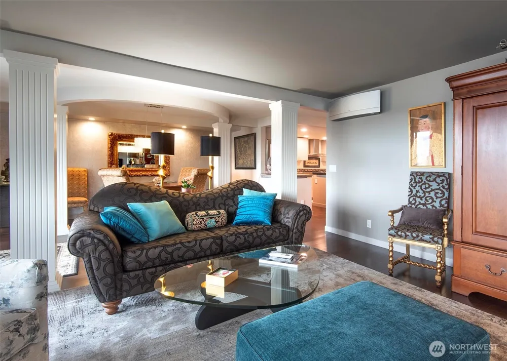 2040 Waverly Place #301 Seattle, WA 98109