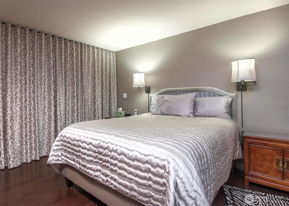 2040 Waverly Place #301 Seattle, WA 98109