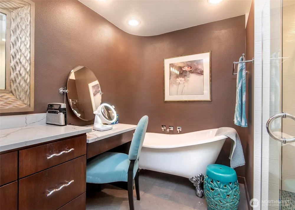 2040 Waverly Place #301 Seattle, WA 98109