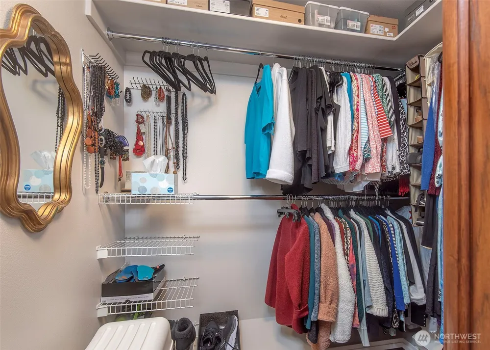 2040 Waverly Place #301 Seattle, WA 98109