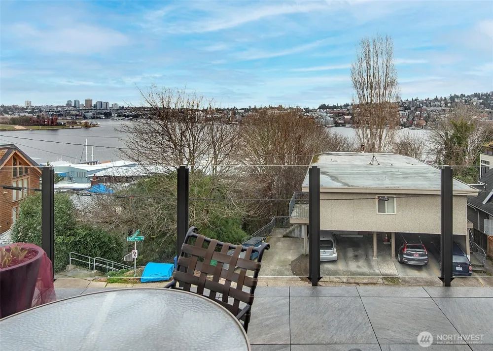 2040 Waverly Place #301 Seattle, WA 98109