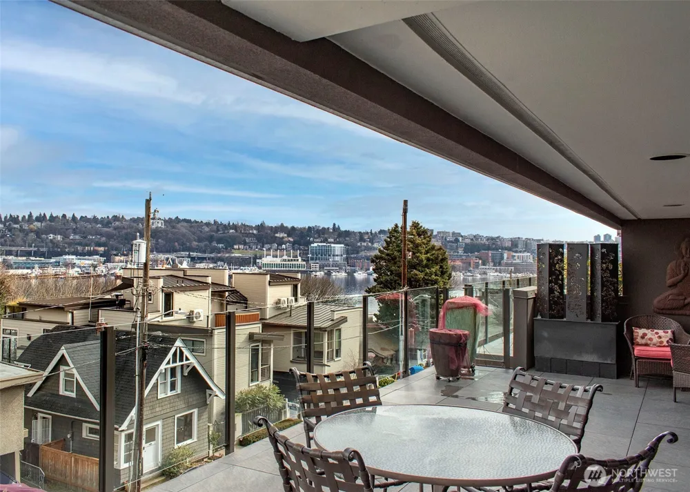 2040 Waverly Place #301 Seattle, WA 98109