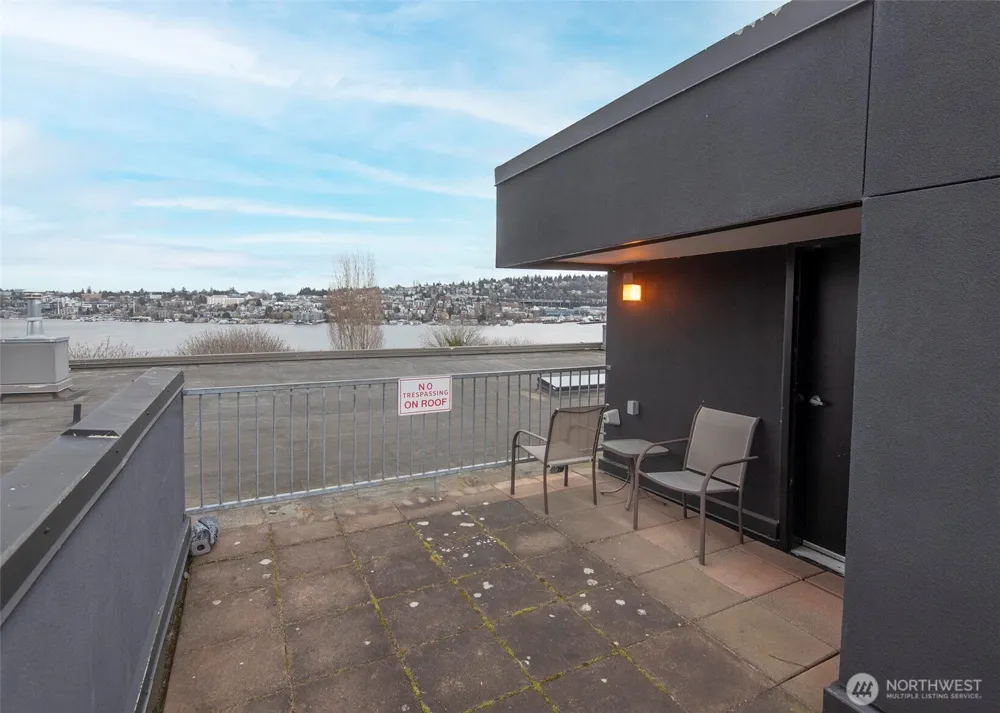 2040 Waverly Place #301 Seattle, WA 98109
