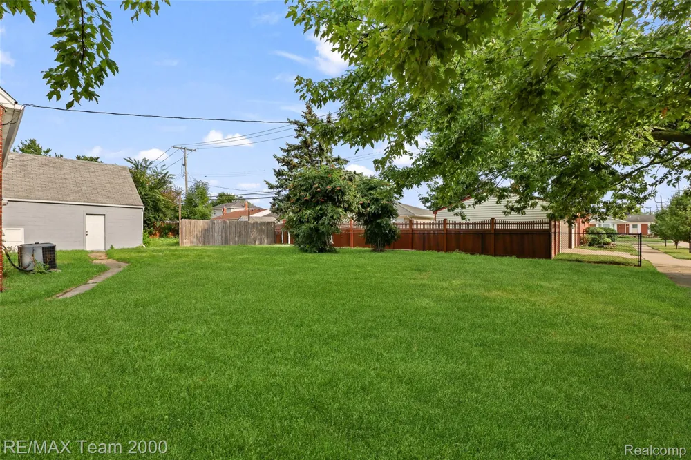 14641 Moran Road Allen Park City, MI 48101