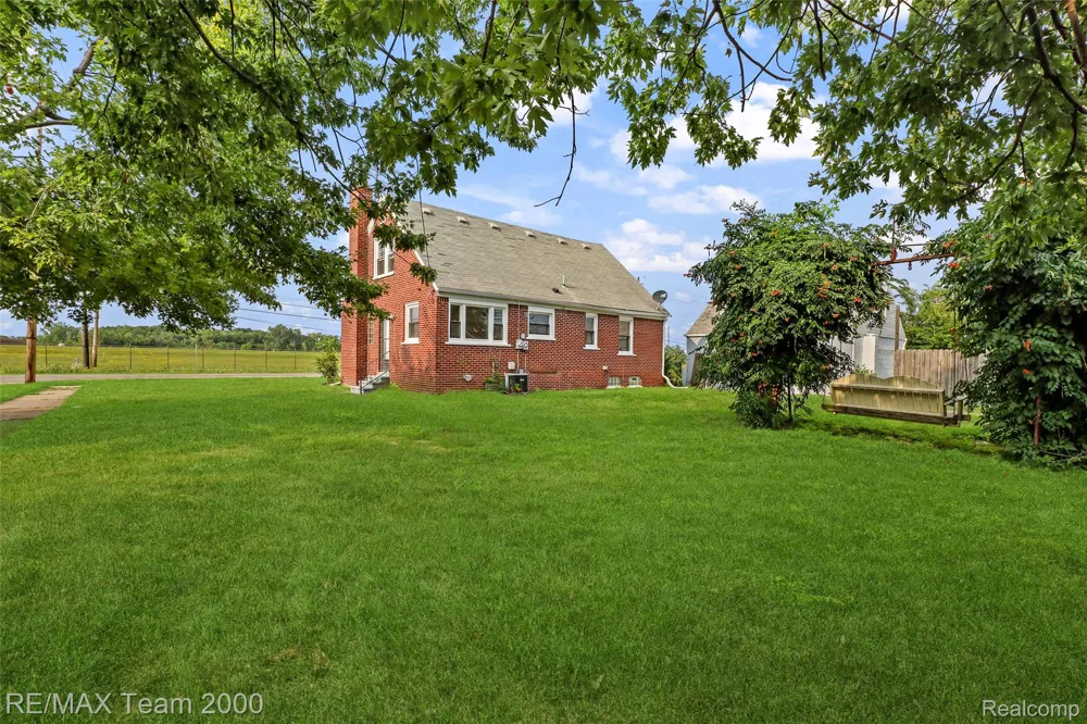 14641 Moran Road Allen Park City, MI 48101