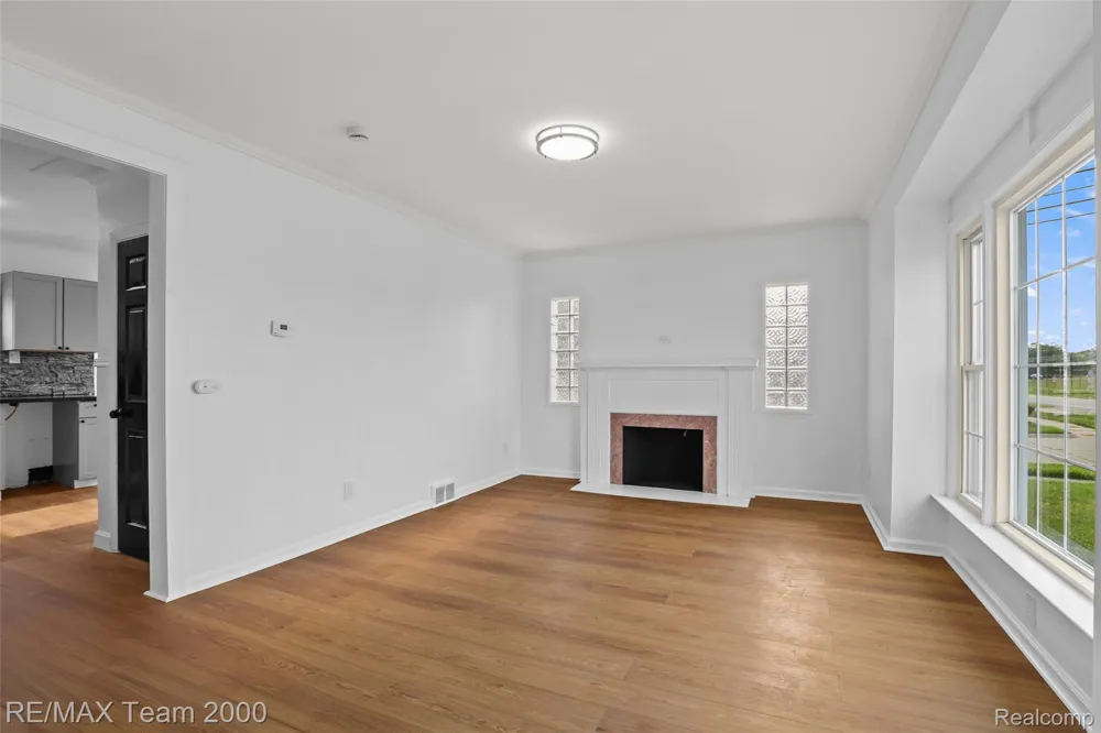 14641 Moran Road Allen Park City, MI 48101